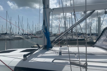 Beneteau Oceanis 38