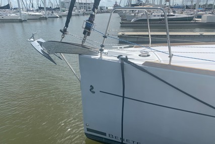 Beneteau Oceanis 38