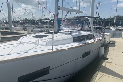 Beneteau Oceanis 38