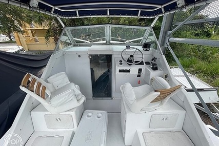 Bertram 25 Cabin Cruiser