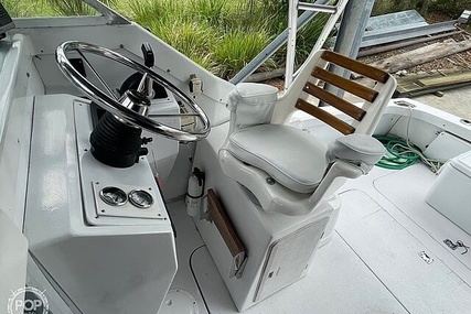 Bertram 25 Cabin Cruiser