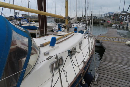 Classic Yachts Deep Seadog 30