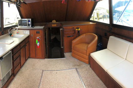 Hatteras 37 Convertible