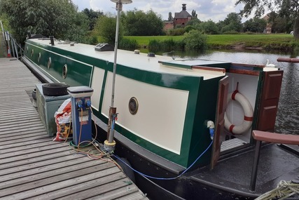 Mike Heywood 60ft Traditional Narrowboat called Spen2up