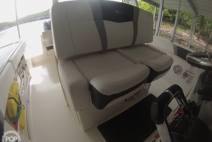 Robalo R272