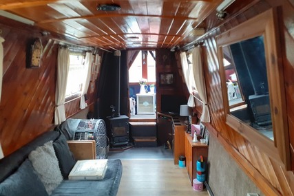 Colecraft 60ft Narrowboat called Wobbles