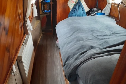 Colecraft 60ft Narrowboat called Wobbles