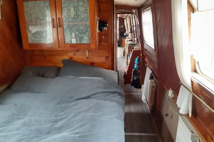 Colecraft 60ft Narrowboat called Wobbles