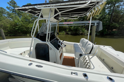 Hydra Sports 24 Center Console