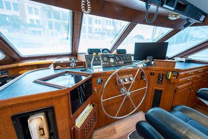 Tollycraft Pilothouse