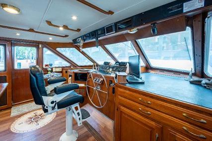 Tollycraft Pilothouse