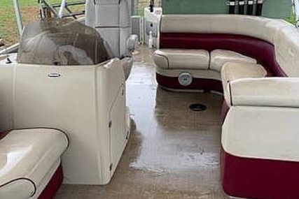 Premier Pontoons 221 explorer