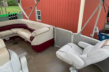 Premier Pontoons 221 explorer