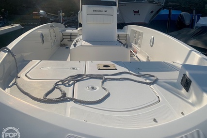 Bayliner Element F18 Center Console