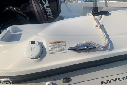 Bayliner Element F18 Center Console