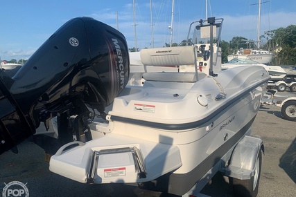 Bayliner Element F18 Center Console