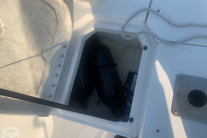 Bayliner Element F18 Center Console