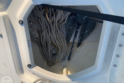 Bayliner Element F18 Center Console