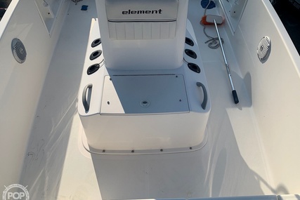 Bayliner Element F18 Center Console