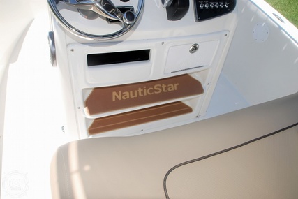 Nauticstar Offshore 20XS