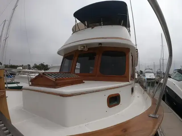 CHB Trawler 34 Trawler