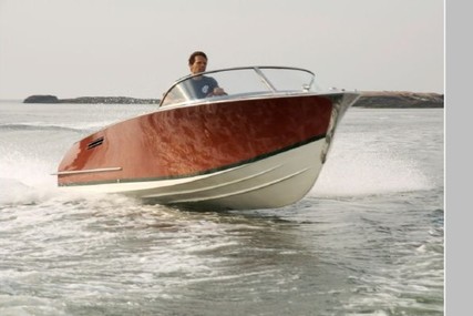 Classic boats Destino 20