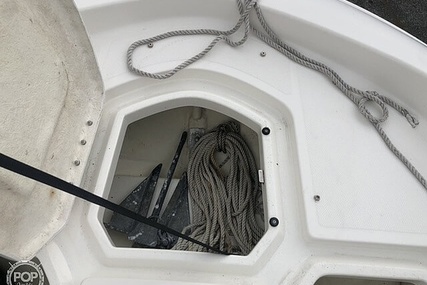 Bayliner Element F18 Center Console