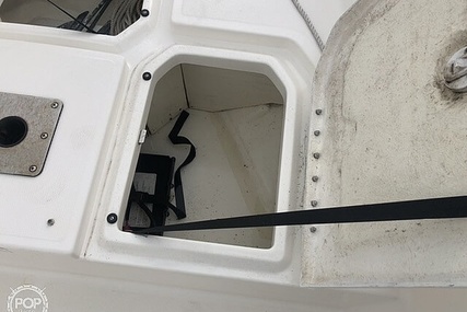 Bayliner Element F18 Center Console