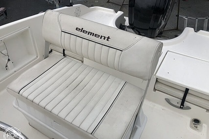 Bayliner Element F18 Center Console