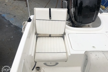 Bayliner Element F18 Center Console