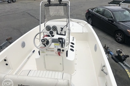 Bayliner Element F18 Center Console