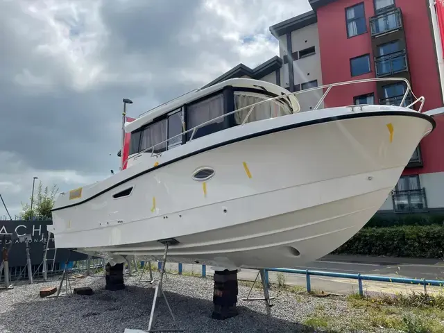 Quicksilver 905 Pilothouse