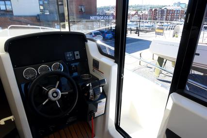 Quicksilver 905 Pilothouse