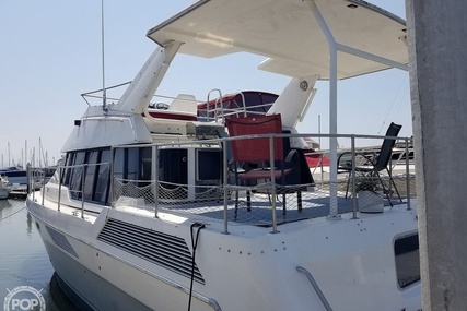 Bayliner 4387 Aft cabin