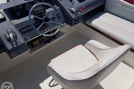 Bayliner 4387 Aft cabin