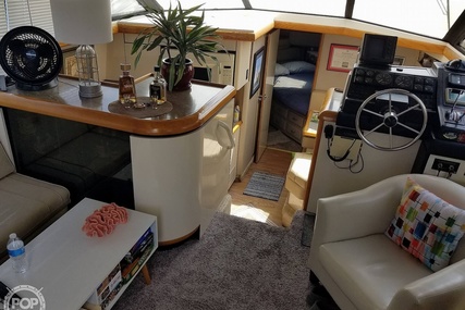 Bayliner 4387 Aft cabin