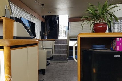 Bayliner 4387 Aft cabin