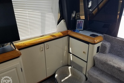 Bayliner 4387 Aft cabin