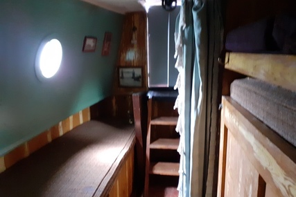 Water Travel 55ft Narrowboat Called Enfield