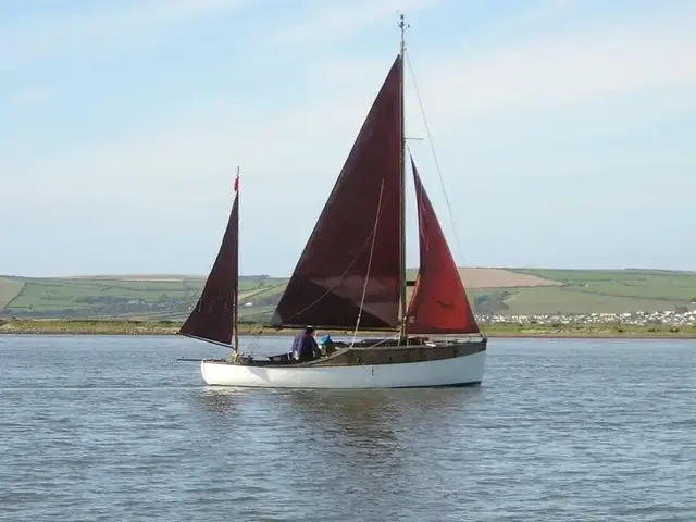 27ft. TRADITIONAL KETCH MOTOR SAILER