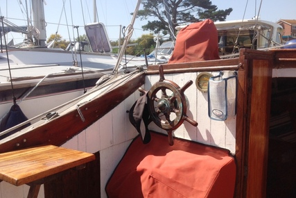 27ft. TRADITIONAL KETCH MOTOR SAILER