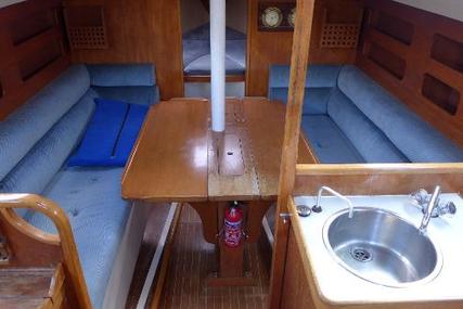 Moody 31 MkII bilge keel