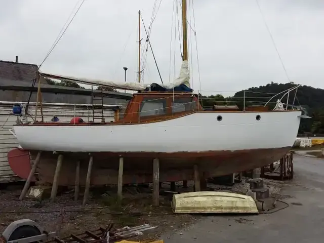 Custom Boats Fred Parker Motor Sailer