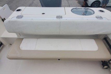 Robalo 2420 Center Console