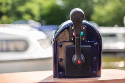 Sea Otter sailboats 51' Narrowboat