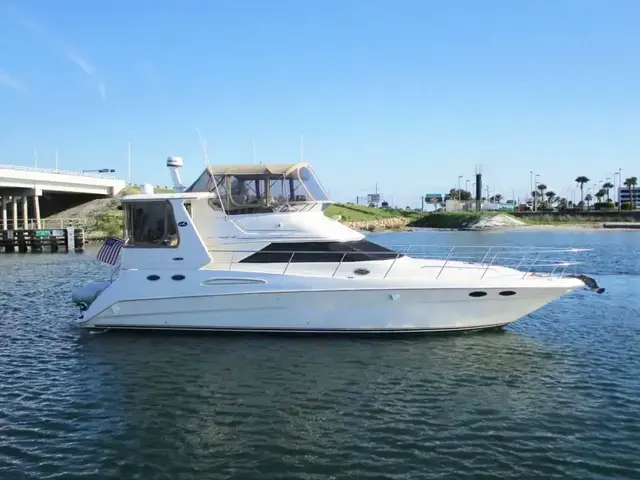 Sea Ray 420 Aft Cabin Motor Yacht