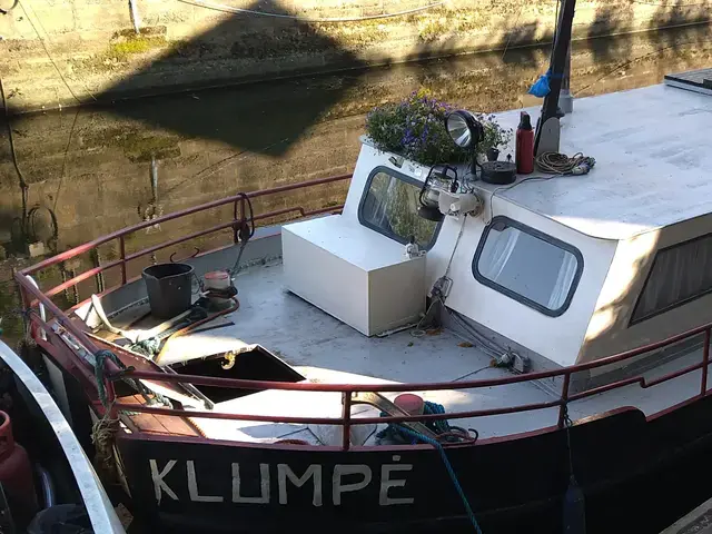 Dutch barge from 1900s Medium sized Dutch barge