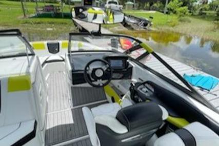 Nautique G21