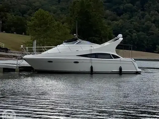 Carver Mariner 36M