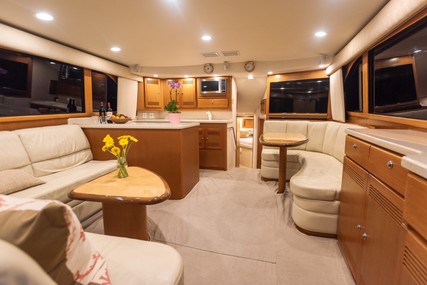 Cabo 48 Flybridge